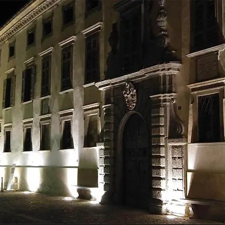 Palazzo Salis - La Dimora Del Conte Apartment Tirano