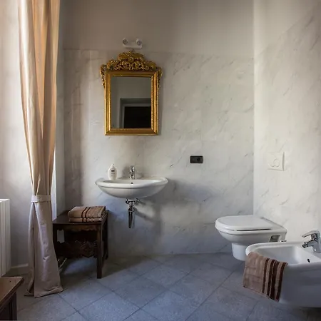 Palazzo Salis - La Dimora Del Conte Apartment Tirano