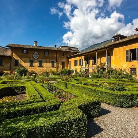 Apartment Palazzo Salis - La Dimora Del Conte Tirano